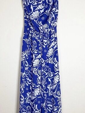 Size S Lilly Pulitzer blue/white sleeveless jumpsuit
Like new